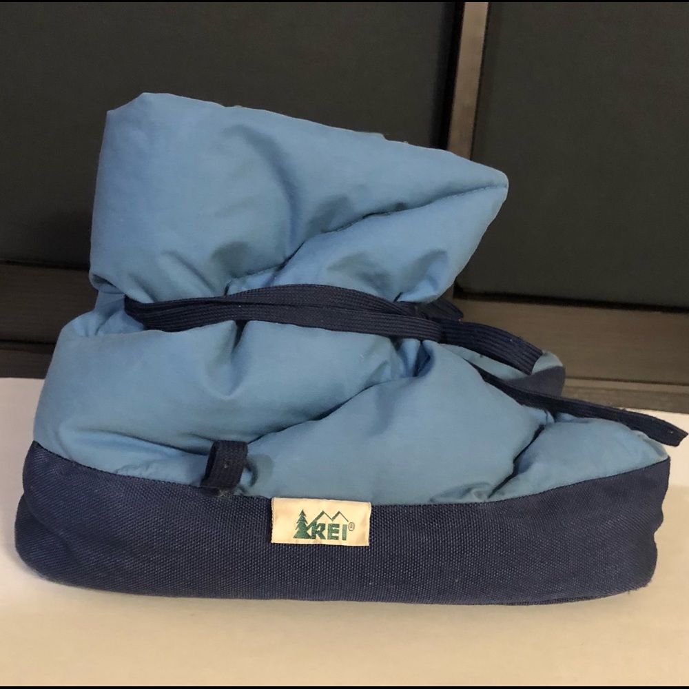 REI Down Shoes Sz Small ( 10”Length ) Blue Sleepers